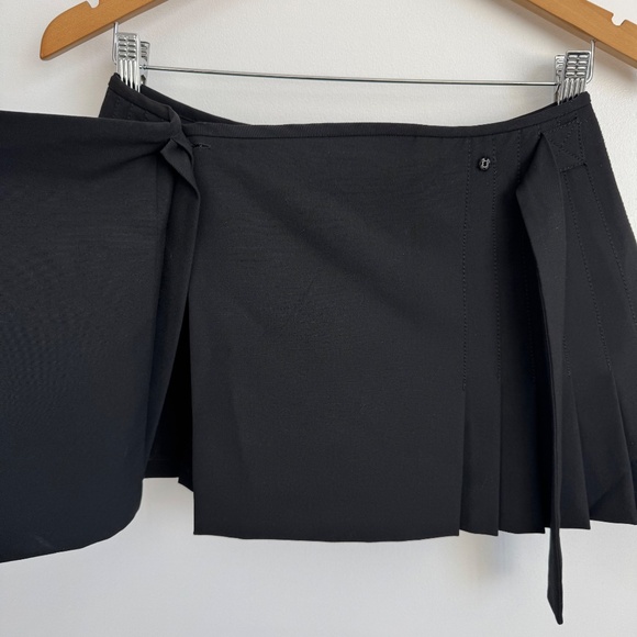 Short Box Pleated Micro Mini Skirt Black Size M Dark Academia Whimsygoth K-Pop - Picture 6 of 8